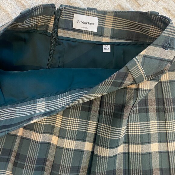 (NEVER WORN) Pleated Mini Skirt - Sunday Best OLIVE SUPER LO-RISE MINI - Picture 2 of 3